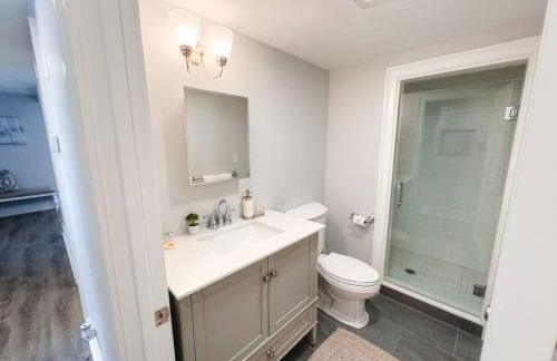 Charming Hyannis 3 Bed 2 Bath - Foto 8