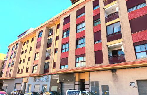 Piso amplio de 3 habitaciones, calefacción, ascensor y parking - Foto 14