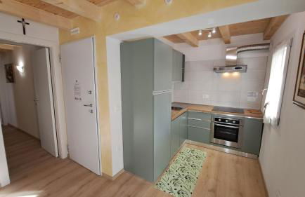 Lucy's apartment - Photo 14