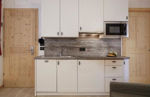 Chalet Tyrolian Apartments - by Familiaris - Pools 500 meters - Foto 47