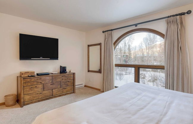 Riverside Condos C102 by Avantstay Condo Close To Downtown, Town Park & Ski Lift #8 - Foto 11