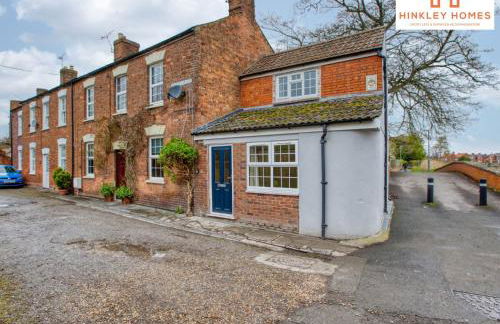 Cosy Contained Riverside 1bed - 2 Floors - Parking - Photo 23