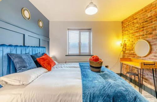 Smugglers Cove - Photo 2