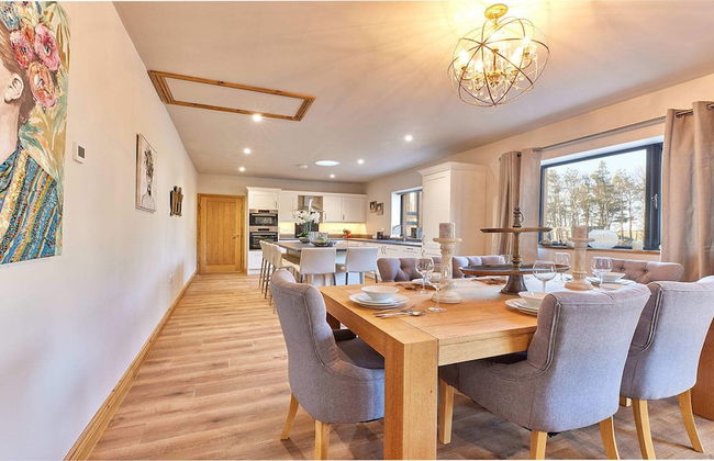 Host Stay The Parlour - Photo 8