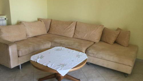 Confortevole e Luminoso Appartamento 100mq a Falerna con Vista sul Paese e sul Promontorio con Free WiFi Free Parking e Smart TV - Foto 3