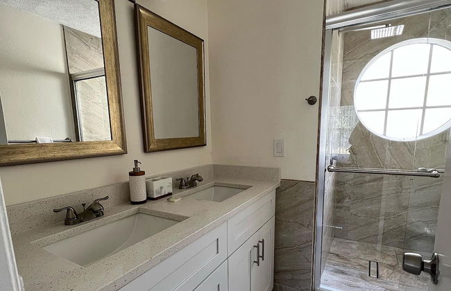 ELEGANT & LUXURY APARTMENT CLOSE DISNEY - Foto 18