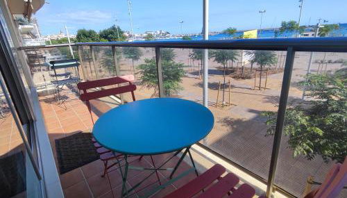 Apartamento con vistas al mar y parking - Foto 2