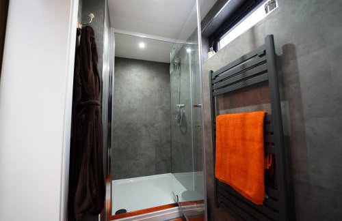 Walk Lane Chic 1bed , Luxury Kitchen Area , Parking , WiFi - Foto 21