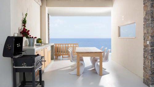 Kuro Beach House - Oceanfront Luxury & 25m pool - Foto 4