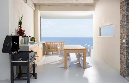 Kuro Beach House - Oceanfront Luxury & 25m pool - Foto 4