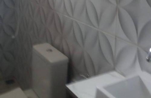 Casa Agradável, Arejada, Espaçosa, Perto de Tudo - Foto 40