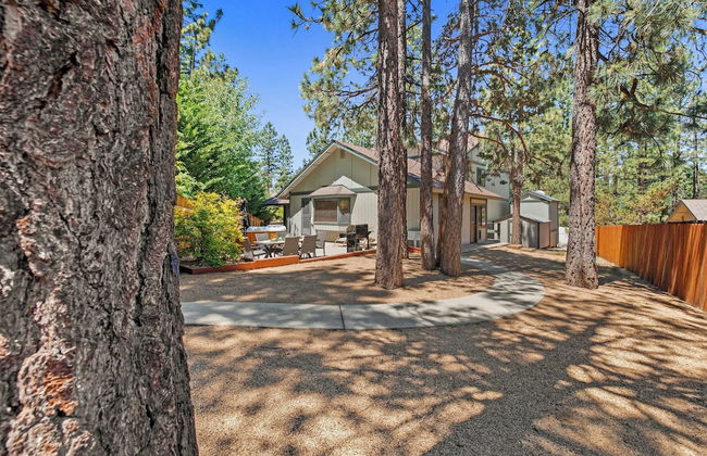 Alpenglow Chateau by Avantstay Ideal Big Bear Location w/ Pool Table & Hot Tub! - Foto 38