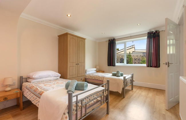 Sunningdale - Beach Side Cottage, Sea Views, Parking - Photo 45