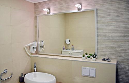 Villa Ana Apartments - Photo 61