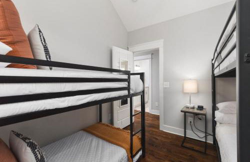 Walk to Broadway & Germantown Large House with Patio - Foto 26