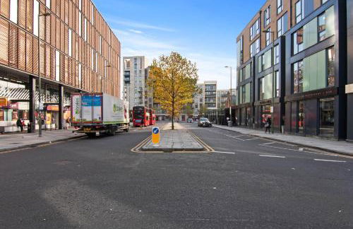 Spacious & Cosy, Netflix, Parking, Colindale Station - Foto 22