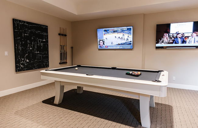 Lakeview Luxury Home in Vineyard w Infinity Pool hot tub - Photo 10