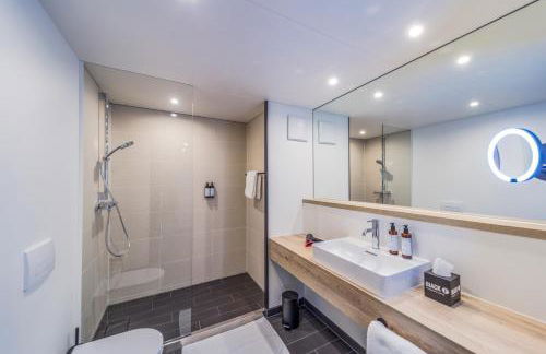 Black F House - Serviced Apartments - Foto 25