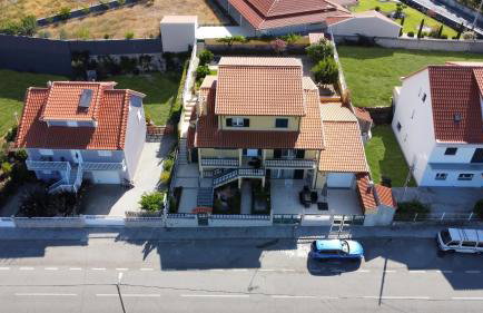 Charming House in Cortiçada with Balcony and Mountain View - Photo 10