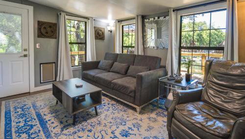 Waterfront Lake LBJ Cabin w/ Private Dock! - Photo 4
