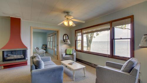 Pelican Lake Cabin Private Beach and Scenic Sunsets - Foto 3