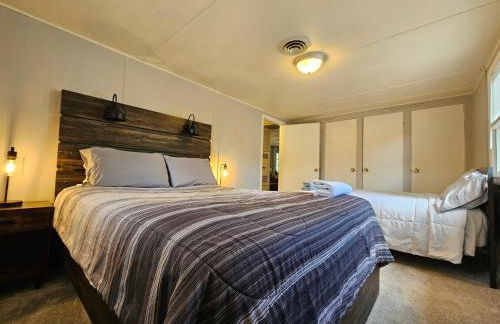 Modern Farm Home WT Large Parking, Front Porch - Foto 3