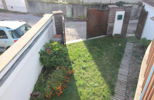 Appartement cosy au cœur de Vagney, proche commerces et sentiers, terrasse et cheminée, à 15km Gérardmer - FR-1-589-304 - Foto 3