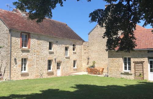 La Closerie de Gigny Maison Templiere avec Piscine,jacuzzi - Foto 29