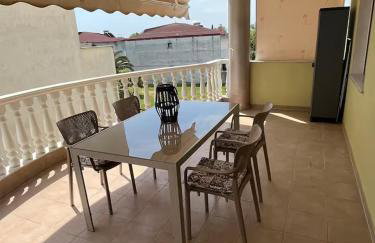 King George - Photo 7