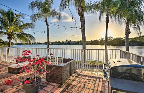 Poolside Paradise with Lake Views in Miramar! - Foto 29