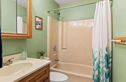 7mins to Skiing, Fire Pit, Game Table Lake Access Hygge Home by Avantstay - Foto 38