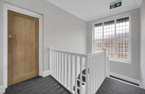 Spacious & Stylish - Free Parking - Fast Wifi - Foto 33