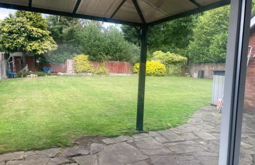 Studio Flat in Walsall with Option of Large Garden for Events - Foto 35