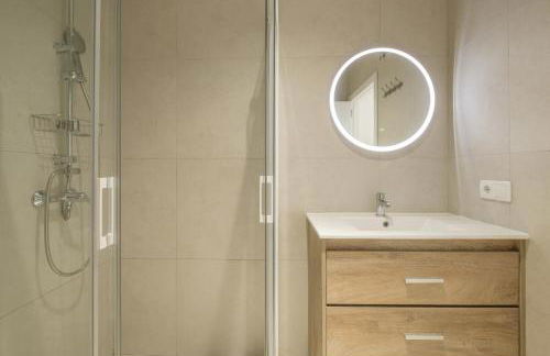 Chic & Comfortable Apartment, Private Terrace - Foto 30