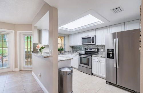 Luxury Holistic Oasis by Bayshore/Hyde Park/SoHo - Foto 22