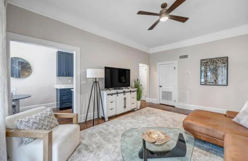 Trendy Historic Apt - Blocks from Shoppes of Avondale - Foto 3