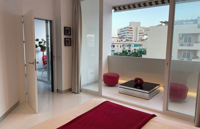 LaHola Glam Suites - Photo 12