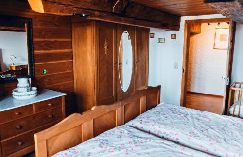 Schweizerblick - Denkmalgeschützes Haus in ruhiger Lage - großer Garten und mit Charme eingerichtet - ideal für Familien, Paare & Hund - Foto 3