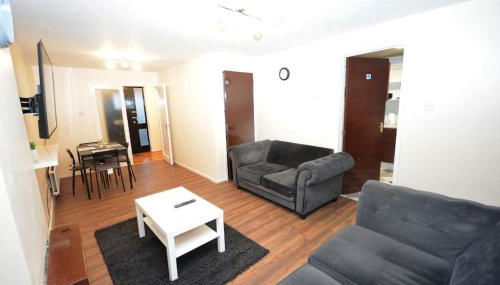 Spacious 3 Bedroom House in Beckton London - Foto 1