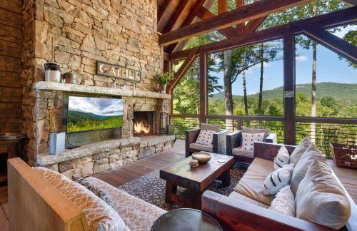 Copperline Lodge - Luxury Creekside Retreat - Creekside Views, Hot Tub, Game Room, Outdoor Fireplaces, Chef Kitchen, Fire Pit - - Foto 2