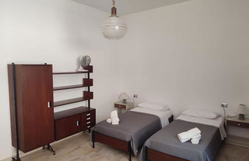 Casa Franca - Sant'Antioco a pochi passi dal lungomare - garden, sea and relaxation - Foto 4