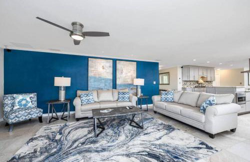 Luxe Private Waterfront Getaway with Pool in Ozona - Foto 20