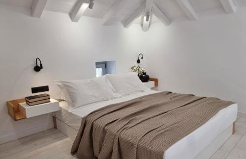 Stone build suite with private pool - Foto 28