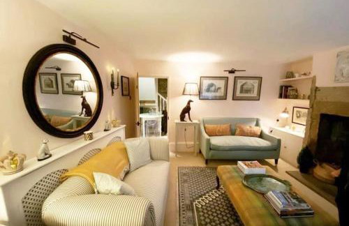 Charming Coates Cottage - Photo 2