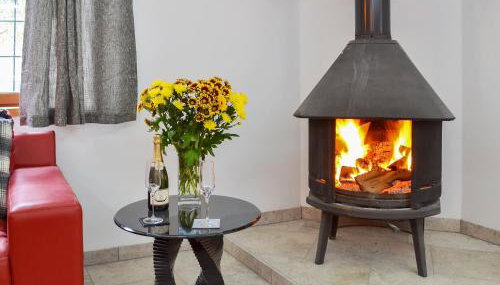 Coombe Wood Coach House - Foto 3