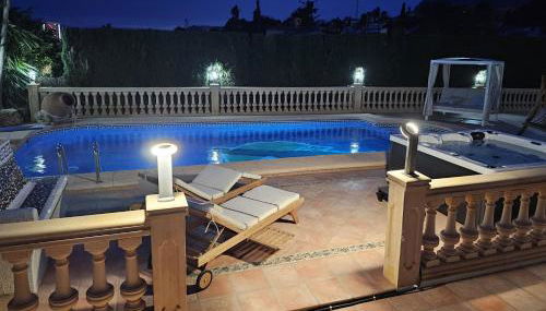 Luxury Villa - pool, hot tub, aircon, TVs, home cinema, office, Gbit Internet, sports equipment - Foto 5
