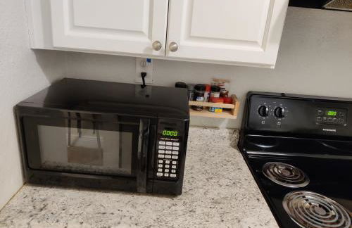 Beautiful 2-Bedroom Condo Near Universal and other Orlando Attractions, King Bed & Wi-Fi - Foto 5