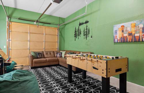 Treehouse Cabin Hot Tub Sauna Game Room - Foto 61