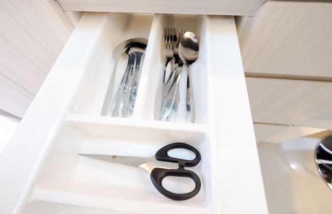 New & Clean Bassura City Apartment - Foto 22