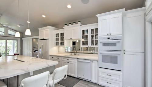 Contemporary Tacoma Cottage with Deck and Pond! - Foto 5